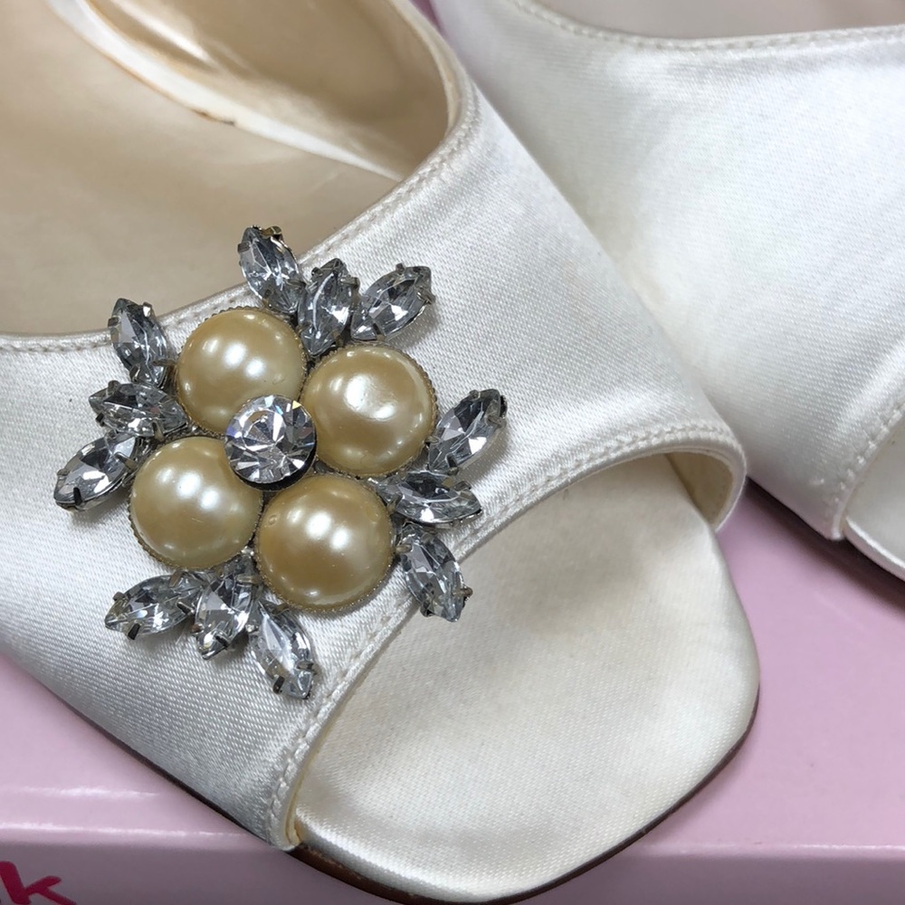Pink Paradox London Flats